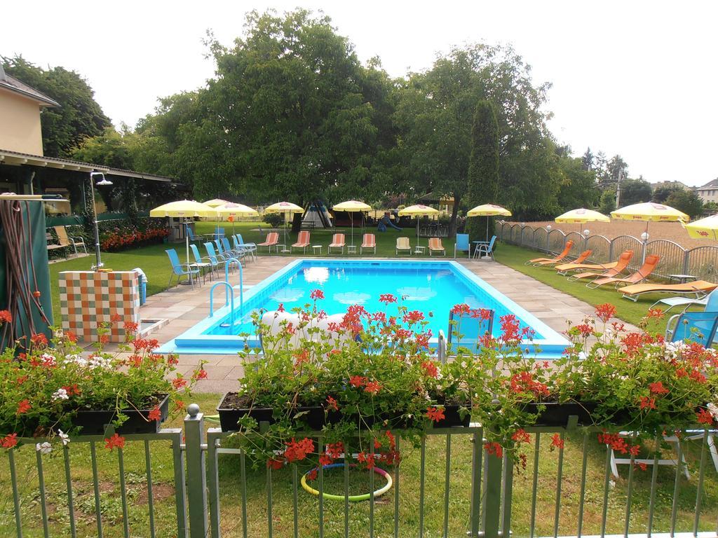 Ferienanlage Seehof Krumpendorf Exterior foto